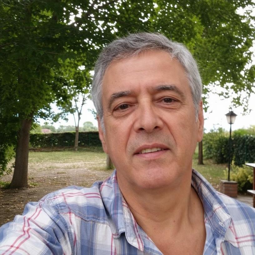 Hugo, 52 años